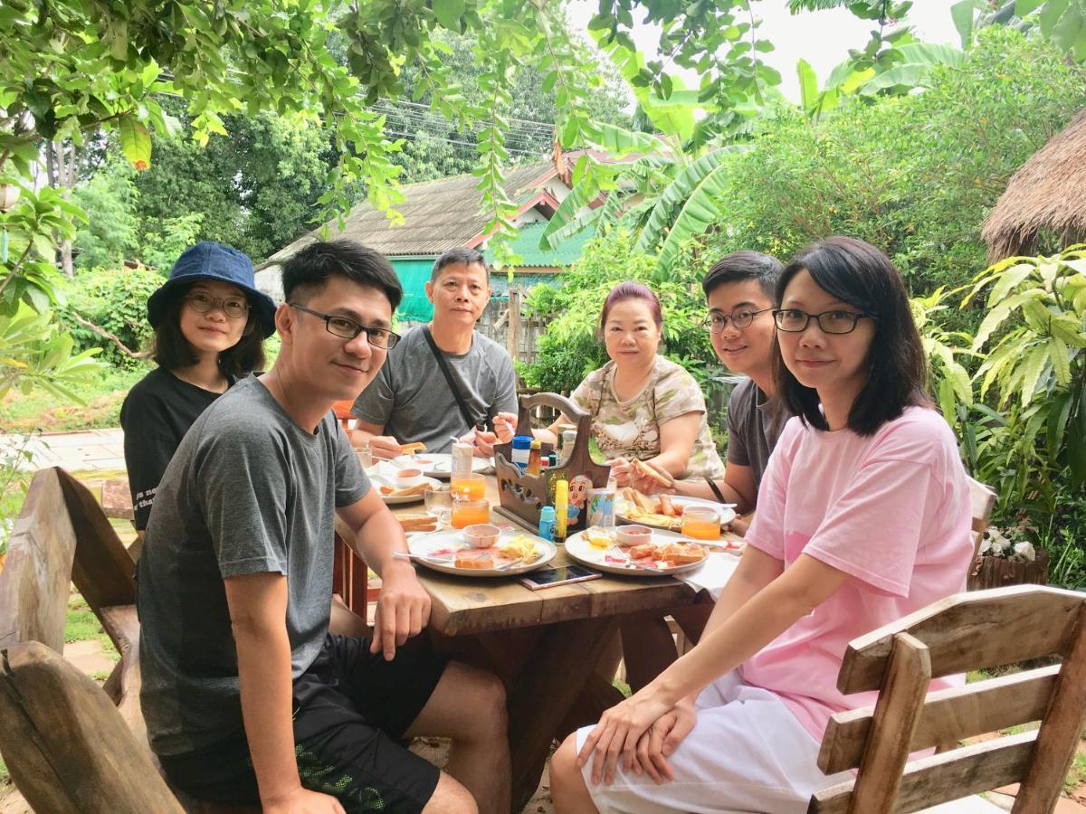 สยาม เกสต์เฮาส์ กาญจนบุรี ภายนอก รูปภาพ